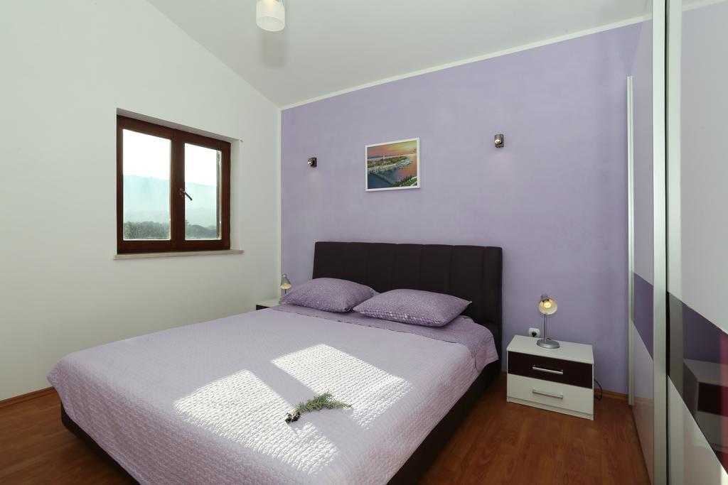 Apartments Maslina Bozava Exterior photo