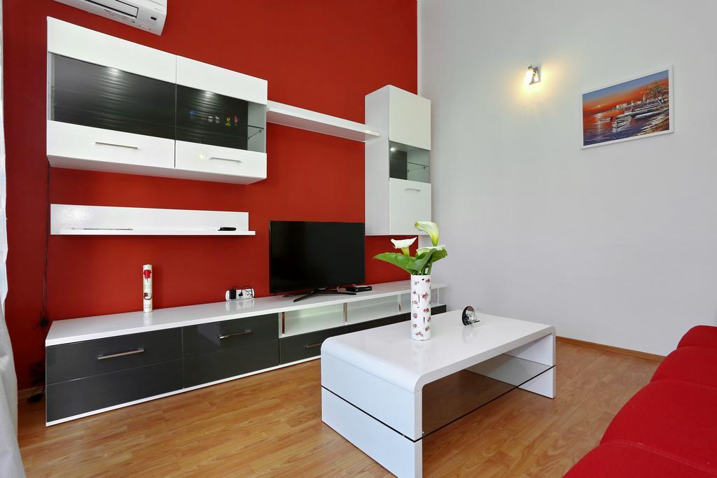 Apartments Maslina Bozava Exterior photo