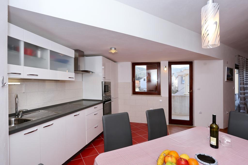 Apartments Maslina Bozava Exterior photo